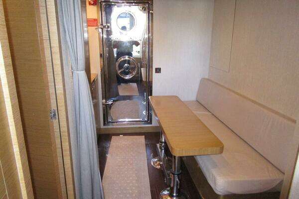 Hargrave FB with Hardtop Yacht For Sale