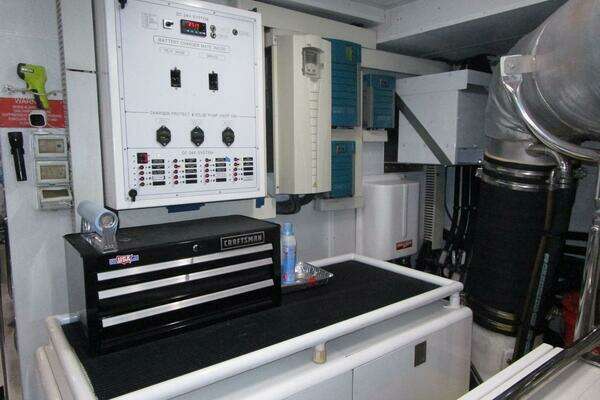 Hargrave FB with Hardtop Yacht For Sale