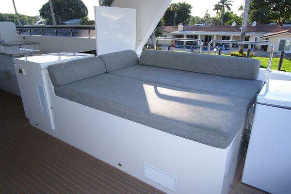 Hargrave FB with Hardtop Yacht For Sale