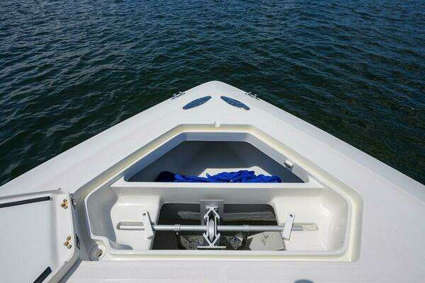 SeaVee Center Console Yacht For Sale