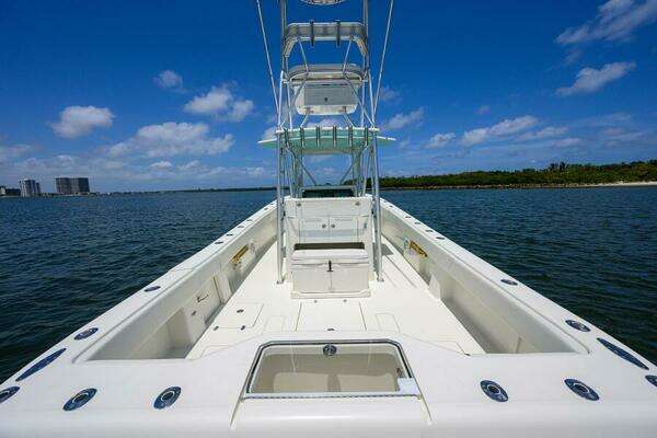 SeaVee Center Console Yacht For Sale