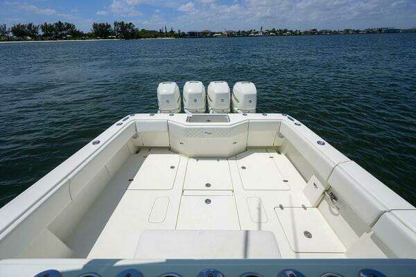 SeaVee Center Console Yacht For Sale