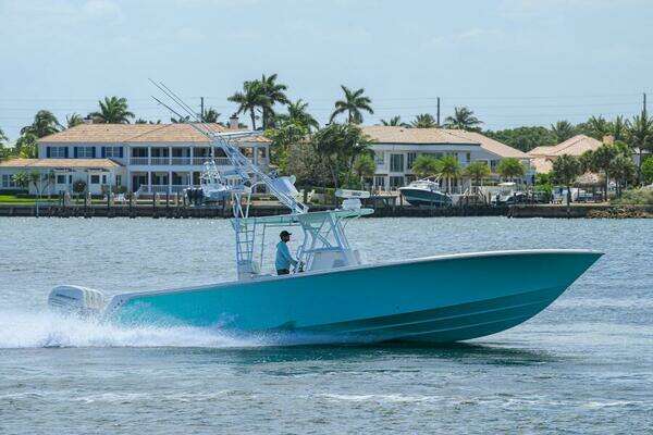 SeaVee Center Console Yacht For Sale