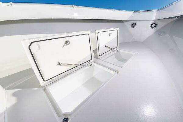 Pair Customs 34 Deep V Yacht For Sale