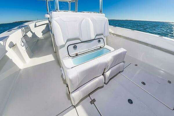 Pair Customs 34 Deep V Yacht For Sale