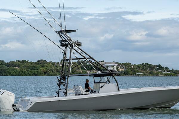 44ft Contender Yacht For Sale