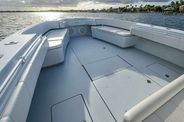 Contender 44 ST Yacht For Sale