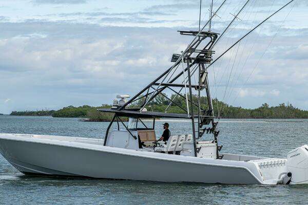 Contender 44 ST Yacht For Sale