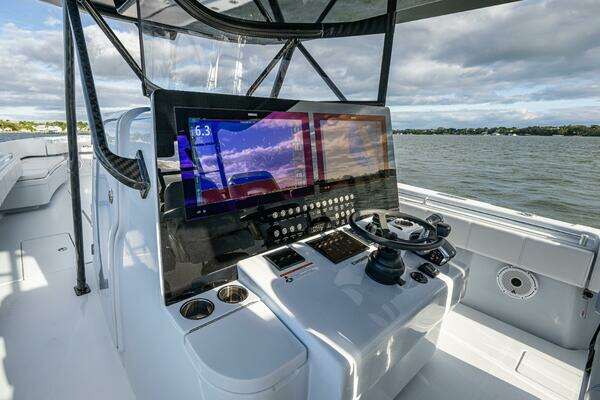 Contender 44 ST Yacht For Sale