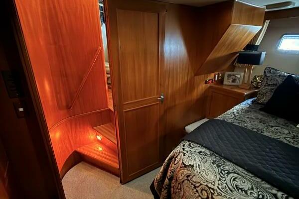 ISLAND GIRL 48ft Ocean Alexander Yacht For Sale