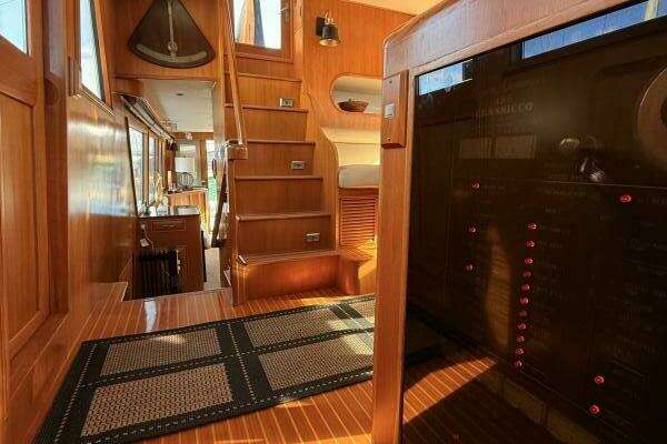 Ocean Alexander 486 Pilothouse Yacht For Sale