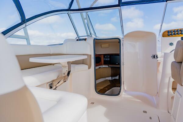 33ft Grady White Yacht For Sale