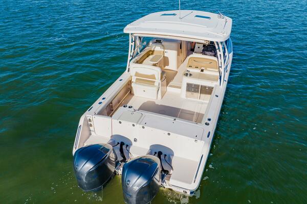 33ft Grady White Yacht For Sale