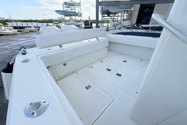 32ft SeaVee Yacht For Sale