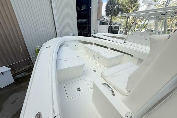 32ft SeaVee Yacht For Sale