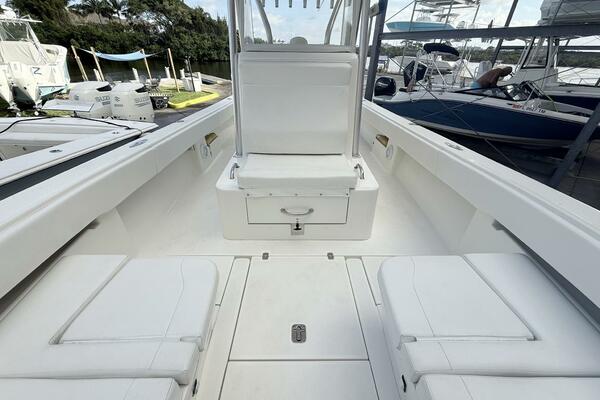 32ft SeaVee Yacht For Sale