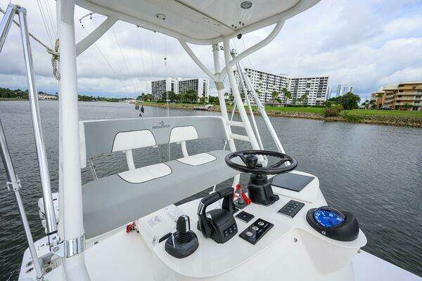 Regulator 41 Yacht For Sale