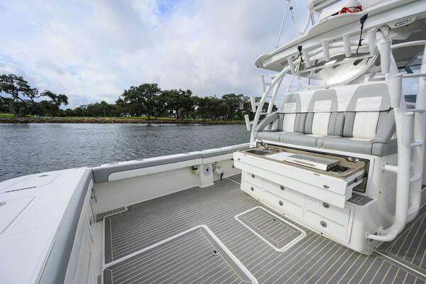 Revelry 41ft Regulator Yacht For Sale