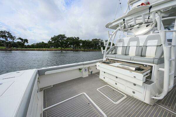 Regulator 41 Yacht For Sale