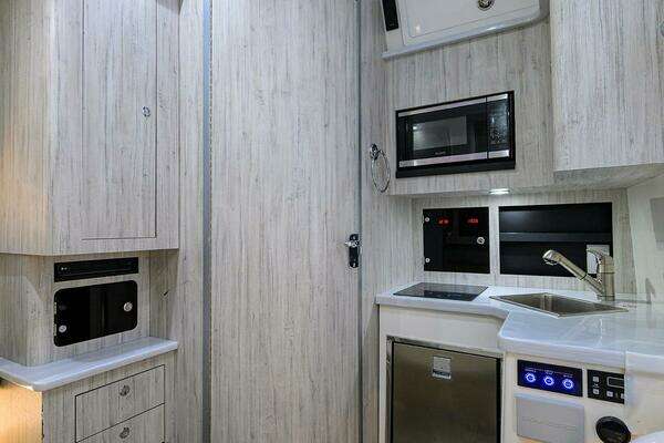 Regulator 41 Yacht For Sale