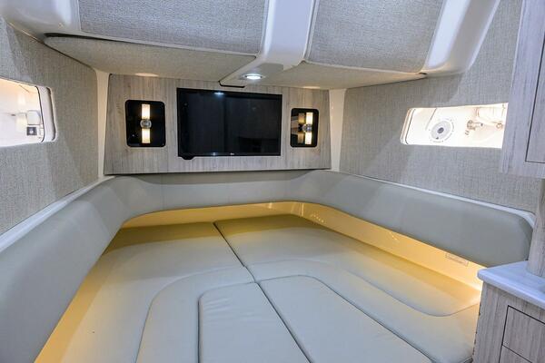 Revelry 41ft Regulator Yacht For Sale