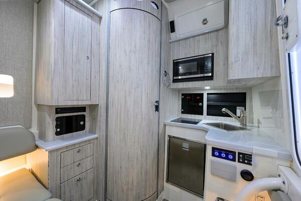 Revelry 41ft Regulator Yacht For Sale