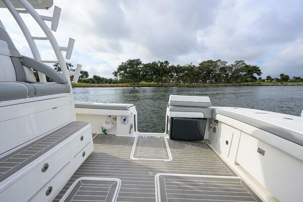 Revelry 41ft Regulator Yacht For Sale