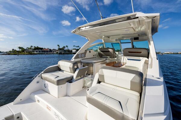 34ft Tiara Yachts Yacht For Sale