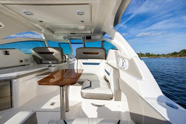 34ft Tiara Yachts Yacht For Sale