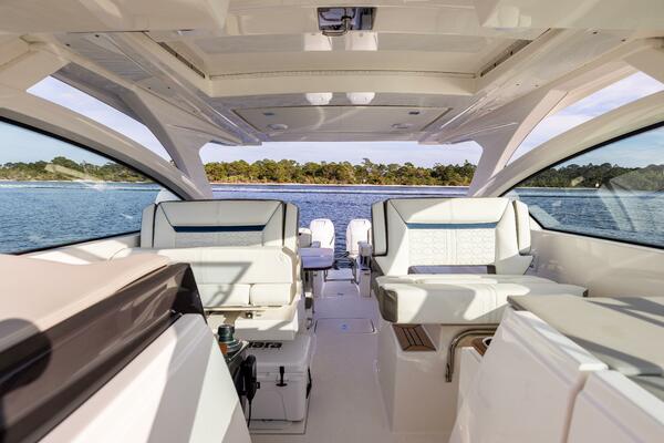 34ft Tiara Yachts Yacht For Sale