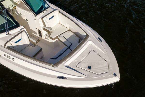 Tiara Yachts 34 LX Yacht For Sale