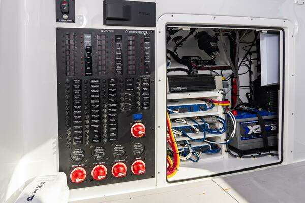 Freeman 38 Yacht For Sale