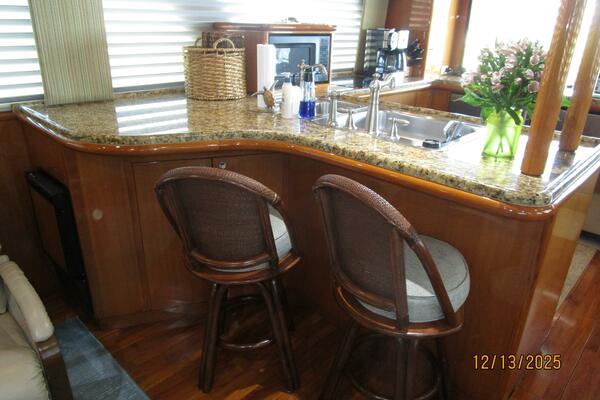 Perfect Fit 60ft Jefferson Yacht For Sale