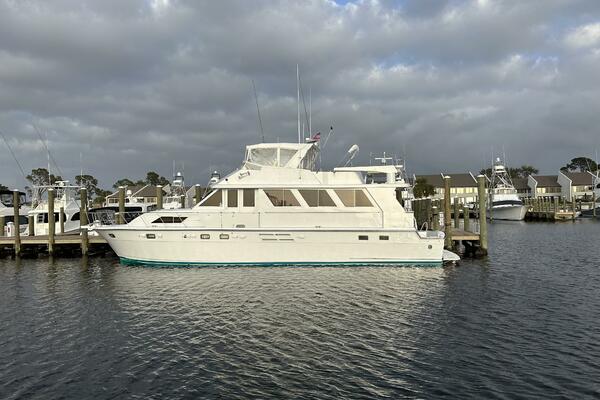 Perfect Fit 60ft Jefferson Yacht For Sale