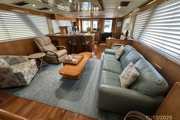 Perfect Fit 60ft Jefferson Yacht For Sale