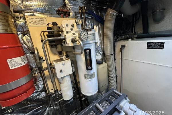 Perfect Fit 60ft Jefferson Yacht For Sale