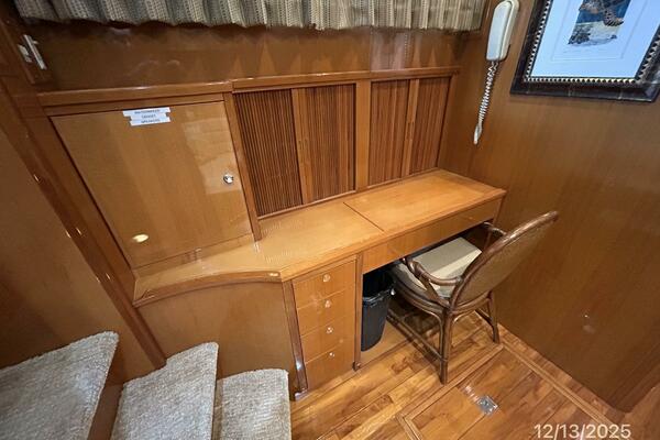 Perfect Fit 60ft Jefferson Yacht For Sale