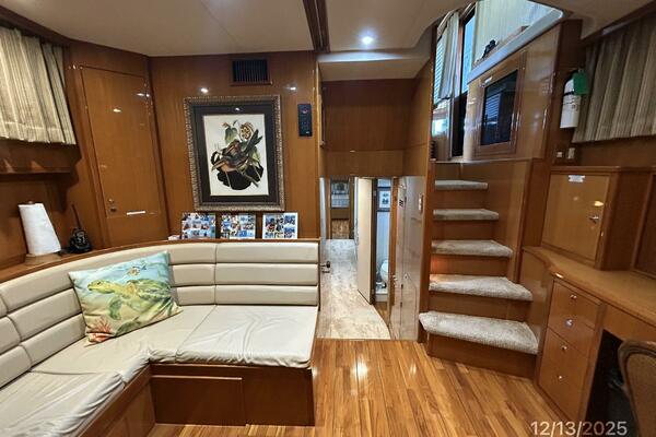 Perfect Fit 60ft Jefferson Yacht For Sale