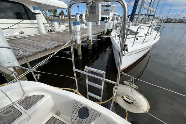 S V Margo 33ft Delphia Yacht For Sale