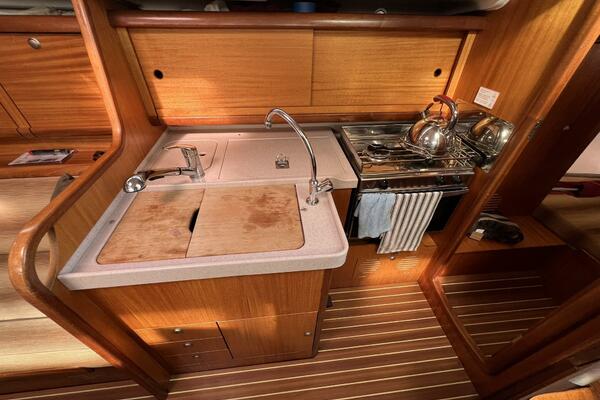 S V Margo 33ft Delphia Yacht For Sale