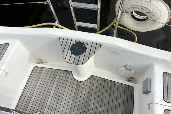 S V Margo 33ft Delphia Yacht For Sale