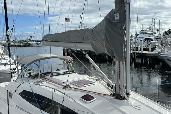 S V Margo 33ft Delphia Yacht For Sale