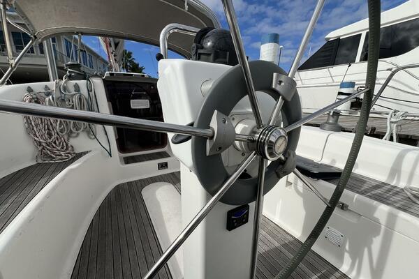 S V Margo 33ft Delphia Yacht For Sale