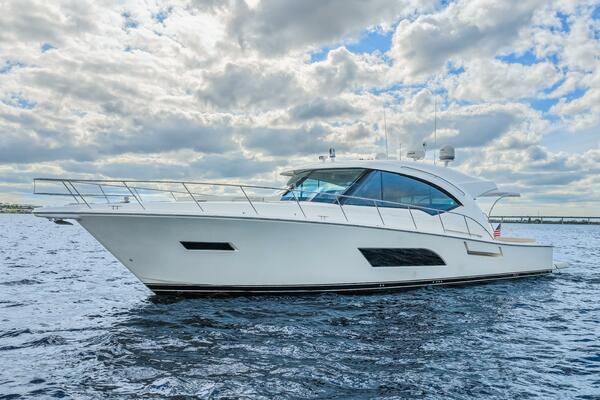 Escape Pod 56ft Riviera Yacht For Sale