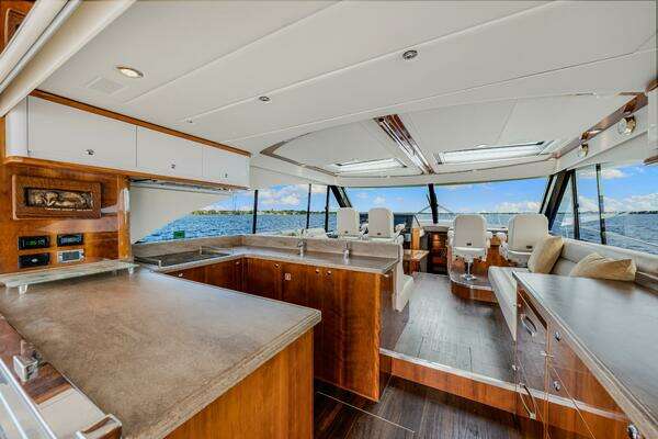 Riviera 565 SUV Yacht For Sale