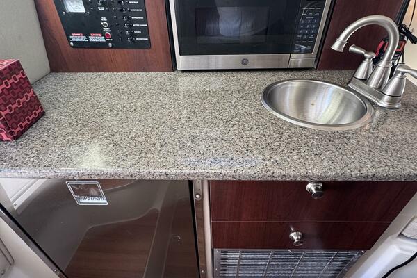 26ft Robalo Yacht For Sale