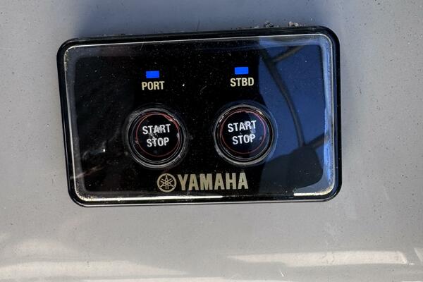 26ft Robalo Yacht For Sale