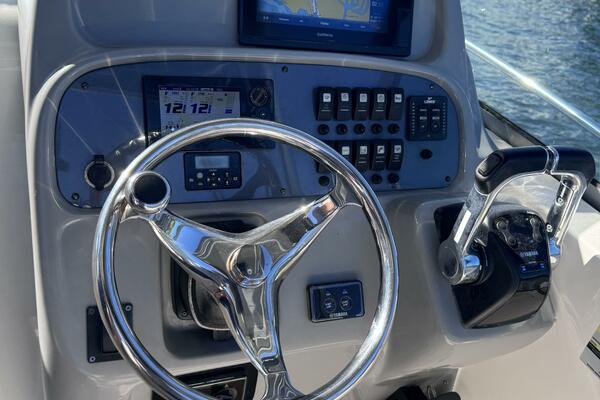 26ft Robalo Yacht For Sale