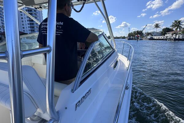 26ft Robalo Yacht For Sale