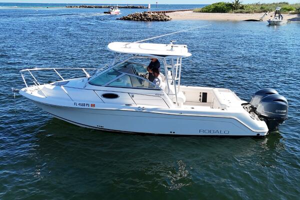 26ft Robalo Yacht For Sale